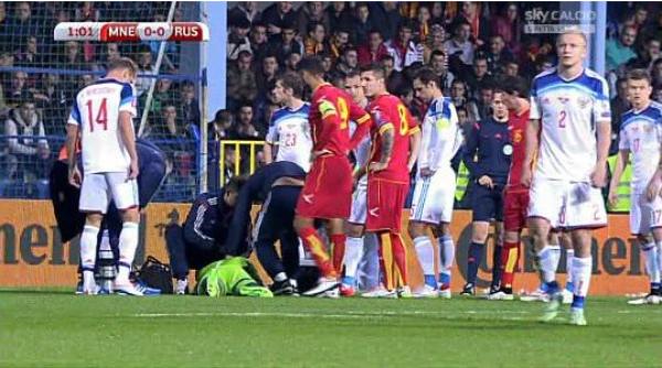 muntenegru rusia intrerupt dupa ce igor akinfeev a fost lovit cu o tor a foto