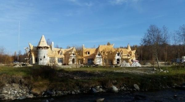 castelul de lut valea zanelor afacerea interesanta a unui bucure tean