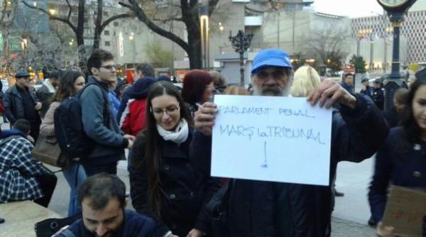 protest pia a universita ii impotriva imunita ii in jur 30 de oameni prezen i
