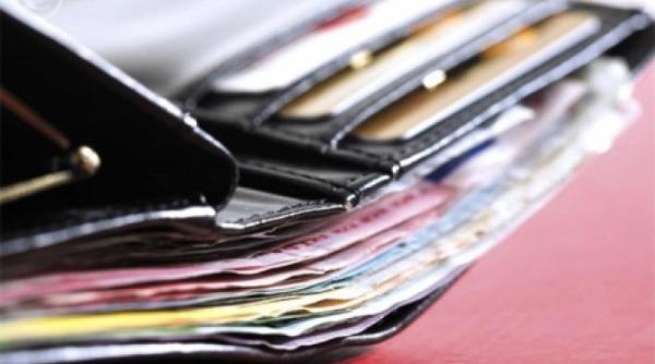 salariile i pensiile romanilor virate inainte de pa te