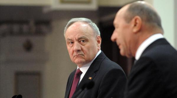 traian basescu despre vizita in republica moldova nu angajeaza romania
