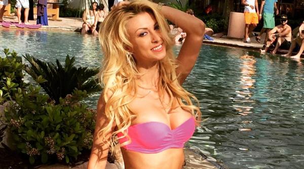 andreea balan imagini incendiare in costum de baie