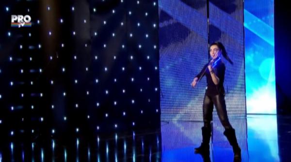 romanii au talent 2015 cristina kiseleff tanara cu vioara a ridicat sala in picioare video