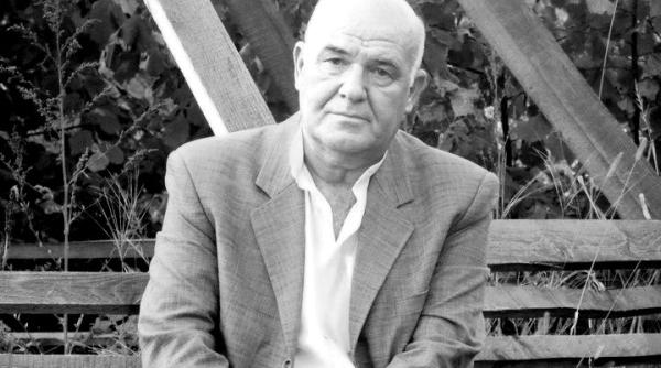 petre anghel scriitor i profesor universitar a murit