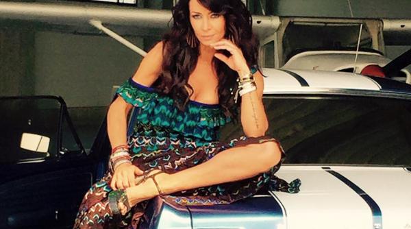 mihaela radulescu lec ie de ipocrizie in timp ce se saruta cu o femeie