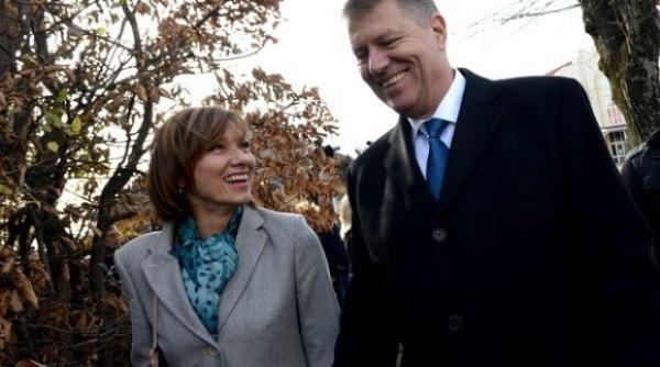 klaus i carmen iohannis suma uria a stransa la nunta sa nu se mai mire unii de unde au avut bani la revolu ie