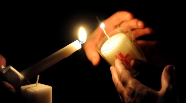 lumina sfanta i pericolul spectacolului ce spune parintele george istodor