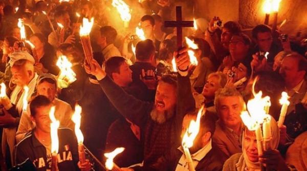 din inva aturile parintelui arsenie boca sondaj lumina sfanta intre credin a i spectacol