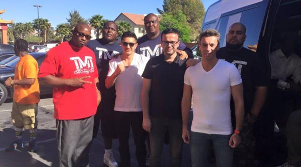 mircea badea i mihai gadea alaturi de ronald gavril la antrenamentele lui floyd mayweather foto