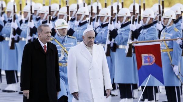 pre edintele turciei revoltat de remarcile papei francisc despre genocidul armean sa nu repete gre eala