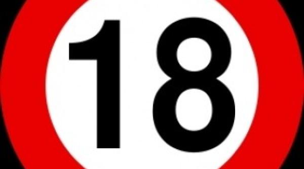 un baietel s a nascut cu patru maini si patru picioare