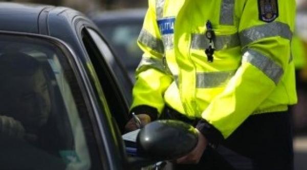 bancul zilei un ofer oprit in trafic de poli ist protesteaza