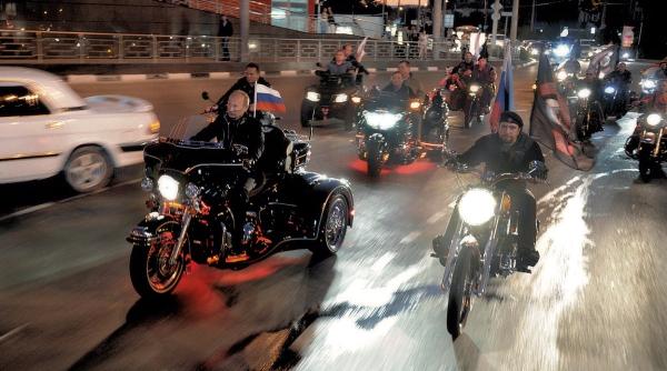 incident la grani a poloniei motocicli tii lui putin lupii nop ii opri i de vame i