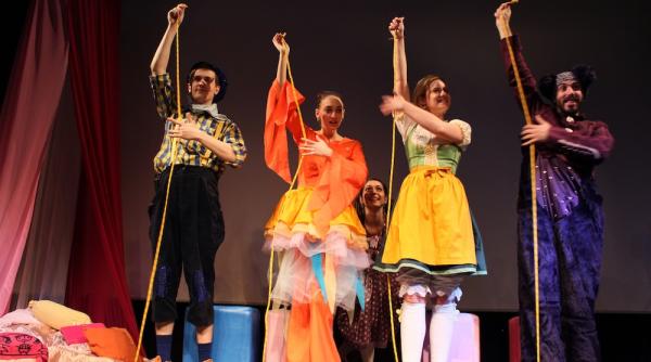 alexandru papadopol i ioana ginghina surpriza spectacolului cantec pentru tisha la cinema pro