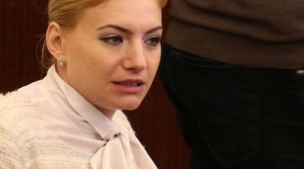 adina samson la primarie gheorghe nichita in concediu