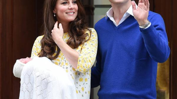 scandal dupa na terea feti ei princiare kate acuzata ca a folosit o mama surogat