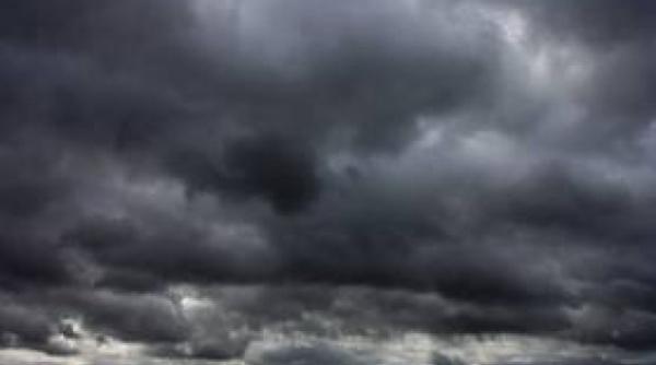 alerta meteo cod galben de averse descarcari electrice grindina i vijelie