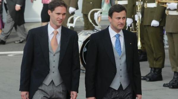 xavier bettel premierul luxemburgului se va casatori cu partenerul sau de via a gauthier destenay