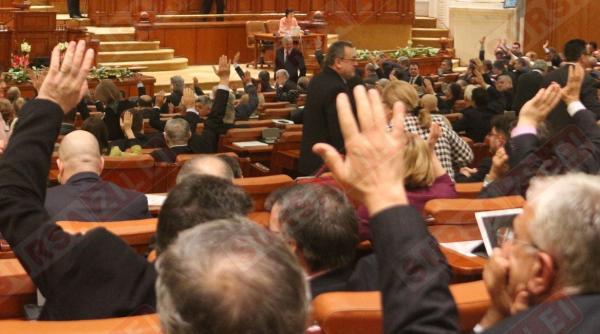 pensiile speciale o noua etapa parlamentarii nu renun a i le au votat in comisii