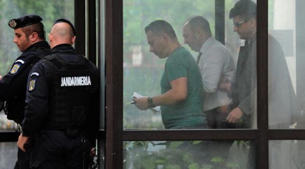 cristian adomni ei ce a decis instan a cine l a infundat