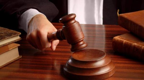 e rau cu politicienii dar fara ei nu se poate