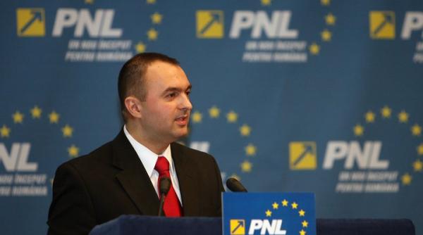 cristian adomni ei se suspenda din toate func iile din pnl