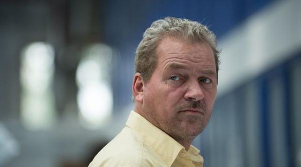 cannes 2015 radu muntean aplaudat de la etajele criticii despre crima cu sau fara kant in mana