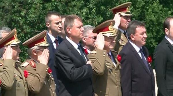 klaus iohannis de ziua eroilor ii comemoram pe to i cei care au aparat independen a arii