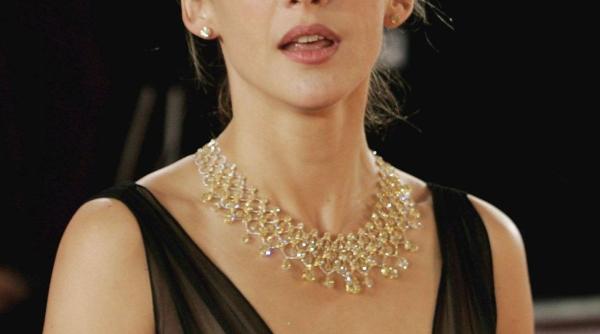 o vedeta i a aratat chilo ii la festivalul de la cannes