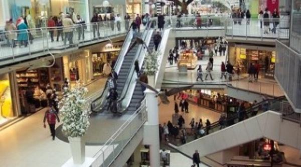 programul de rusalii a hypermarketurilor i mall urilor