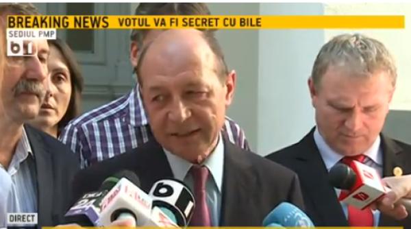traian basescu slava domnului ca un om ca neac u nu mai este in csm