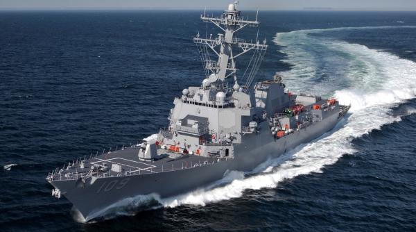 un avion rusesc intalne te un distrugator american in marea neagra video