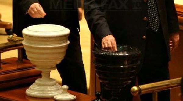 victor ponta nu poate fi urmarit penal pentru conflict de interese a decis parlamentul