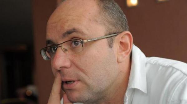 cozmin gu a adrian nastase mai pensionar decat traian basescu