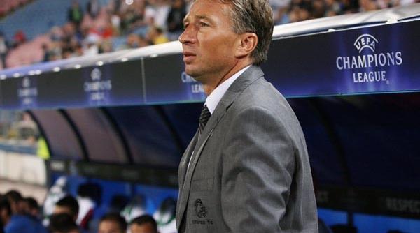 dan petrescu este noul antrenor al echipei asa targu mure