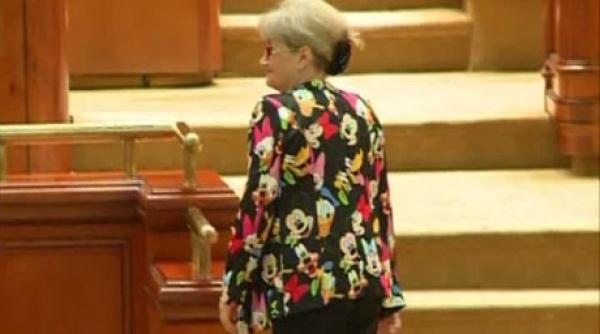 cristiana anghel atac la carmen iohannis mai lasa i o moarta cu prima doamna