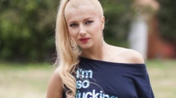 lora in stare de oc ce a pa it vedeta