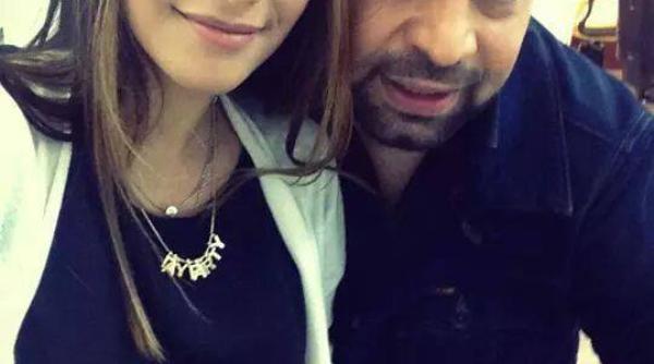 fiica lui salam decolteu ravasitor pe internet