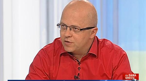 adrian ursu considera incalificabil gestul lui augustin zegrean pre edintele ccr