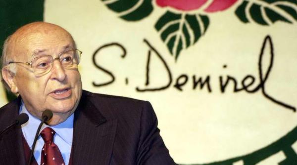 suleyman demirel a murit la 90 de ani a fost pre edinte i premier al turciei