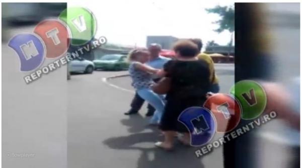 scandal cu controloare ce face o tanara prinsa fara bilet