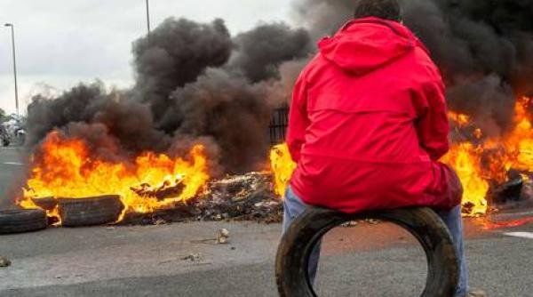 eurotunel ul inchis feriboturile blocate revolte in fran a la calais