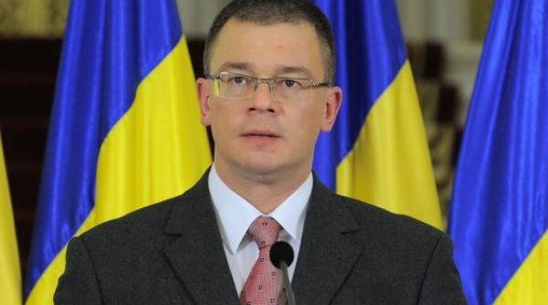 cine este mihai razvan ungureanu nominalizarea lui klaus iohannis la efia sie