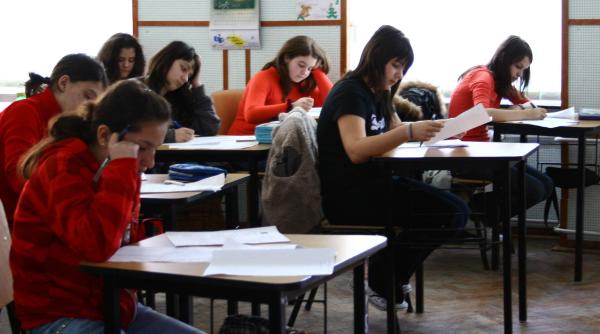evaluare na ionala matematica 2015 revolta profesorilor pe facebook