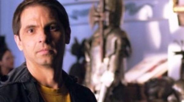 dan negru nervos din cauza unei jurnaliste cat de idiot sa fii