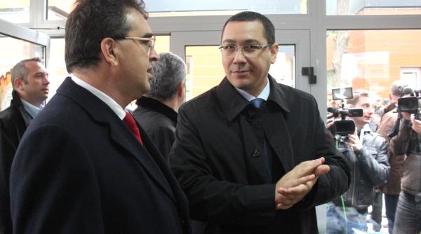 marian oprisan avertisment catre victor ponta trebuie sa se intoarca de urgenta in tara