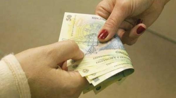 profesoara prinsa in timp ce lua mita universitatea valahia din targoviste