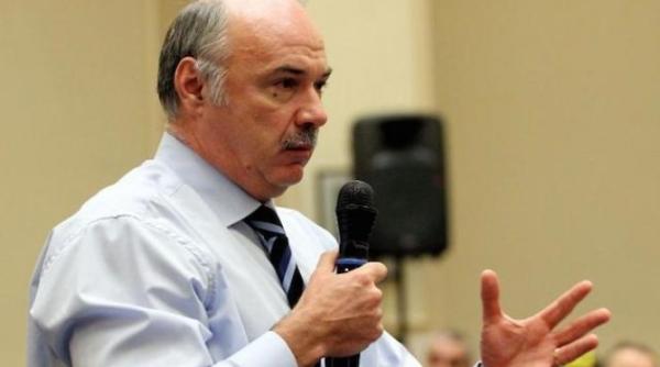 ionel blanculescu consilier al premierului ponta declararea falimentului greciei e putin probabila