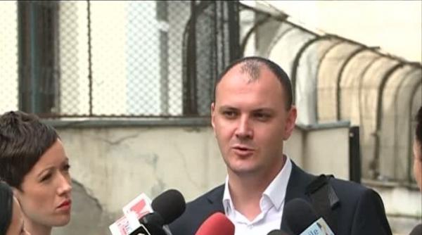 iccj a admis contesta ia lui sebastian ghi a poate para i ploie tiul i i poate exercita func ia de deputat