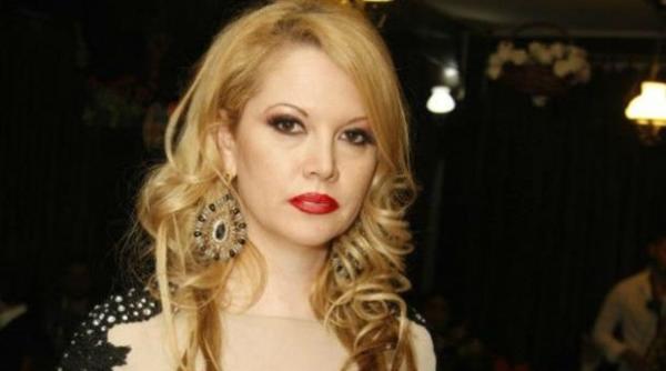 oana lis implicata intr un accident de ma ina